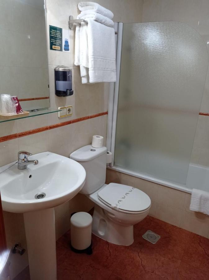 Hospedaje Torreon Onís Εξωτερικό φωτογραφία