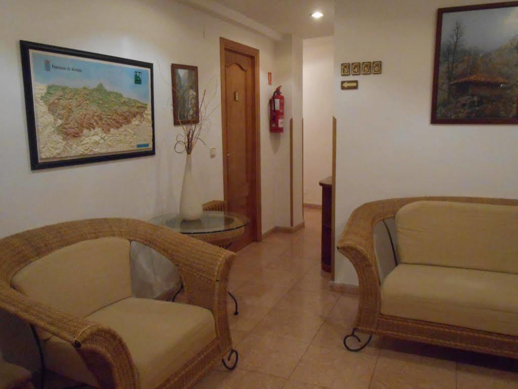 Hospedaje Torreon Onís Εξωτερικό φωτογραφία